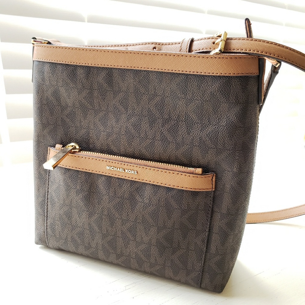 NWOT Michael Kors Morgan Messenger/Crossbody